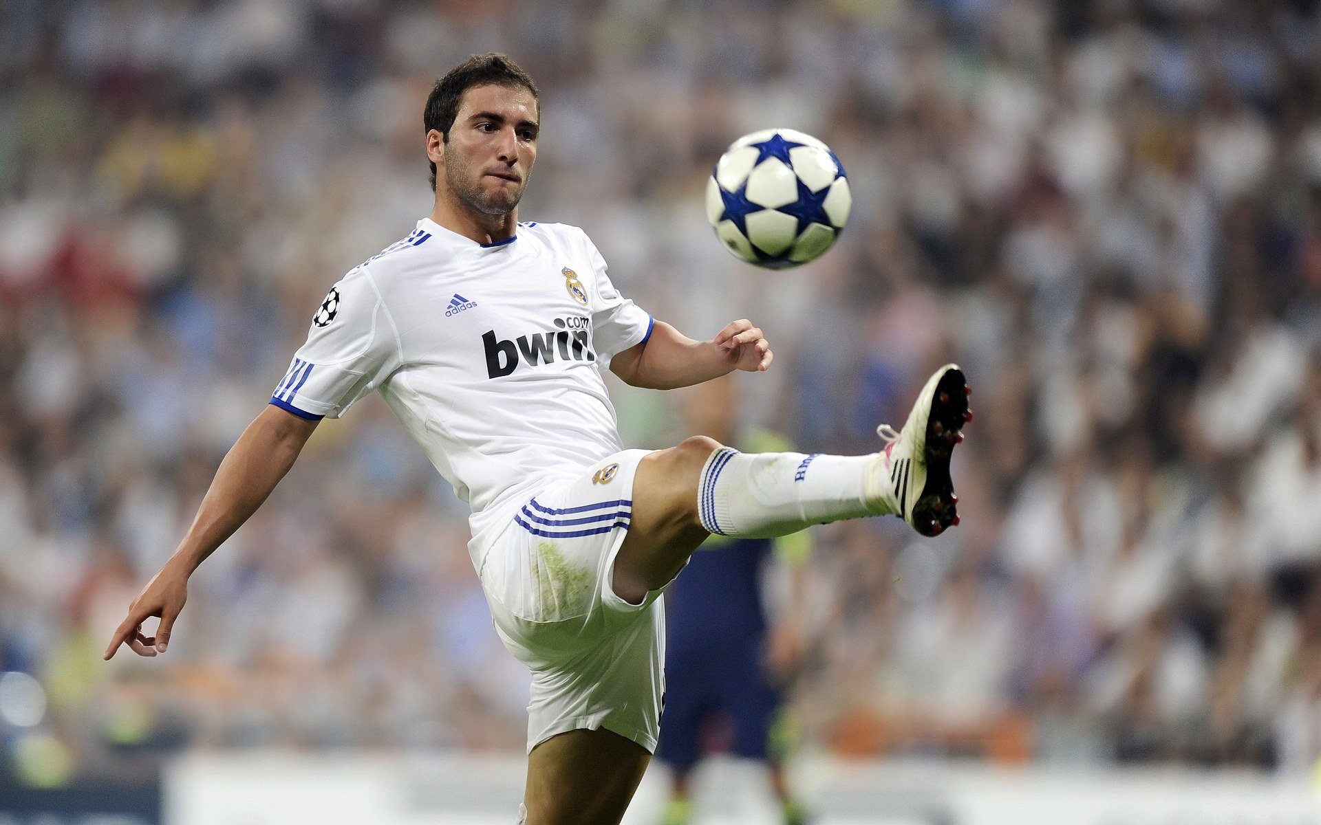 开云网页版登录入口-卡昂球员迪亚斯表现令人惊艳，蝉联一周最佳球员，卡斯蒂亚名单