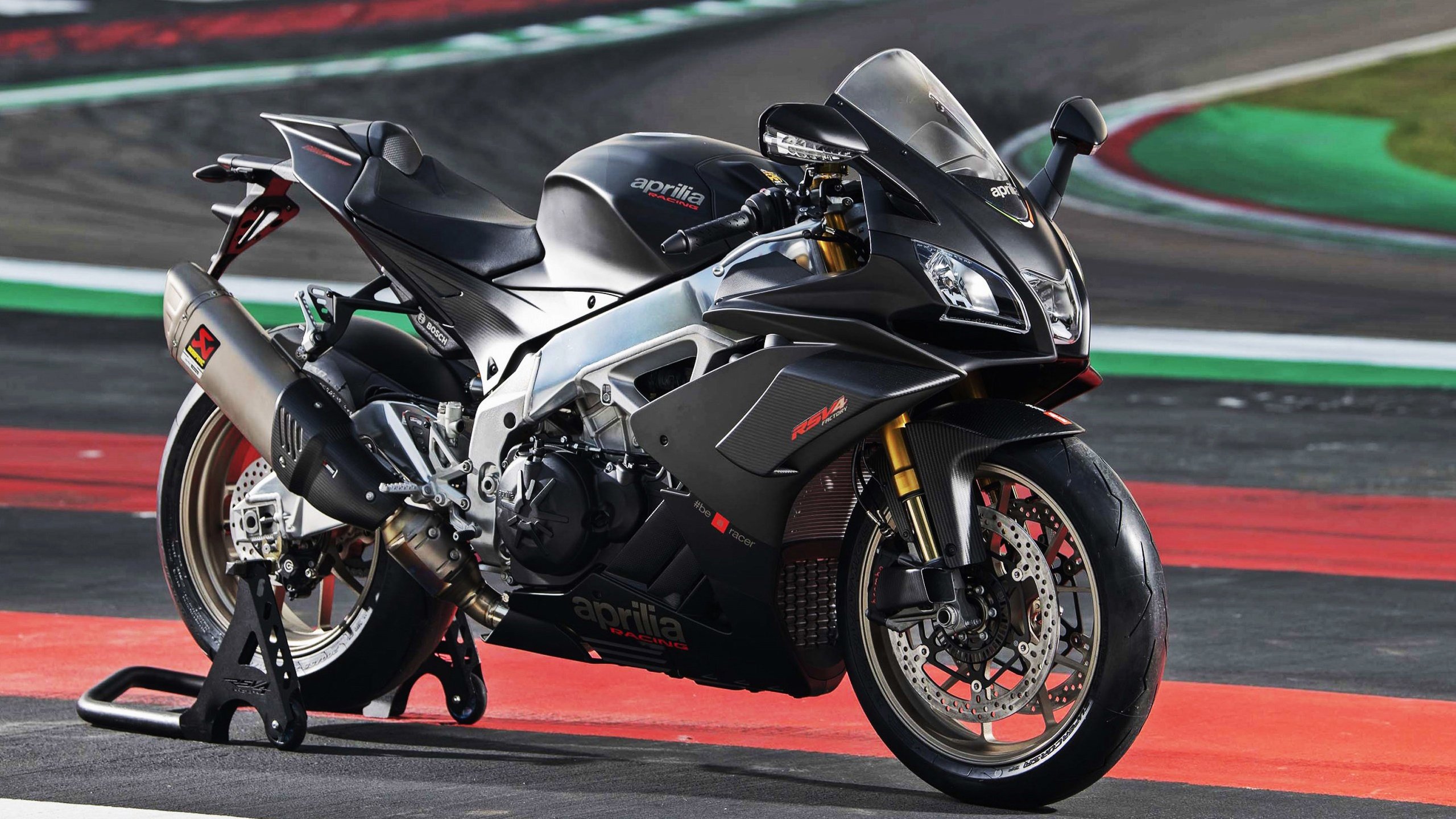 青岛男篮球员竞技状态持续稳定，青岛男篮人员名单